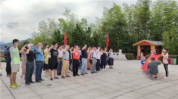 福建教育出版社黨支部聯合組織“七一”主題黨日活動