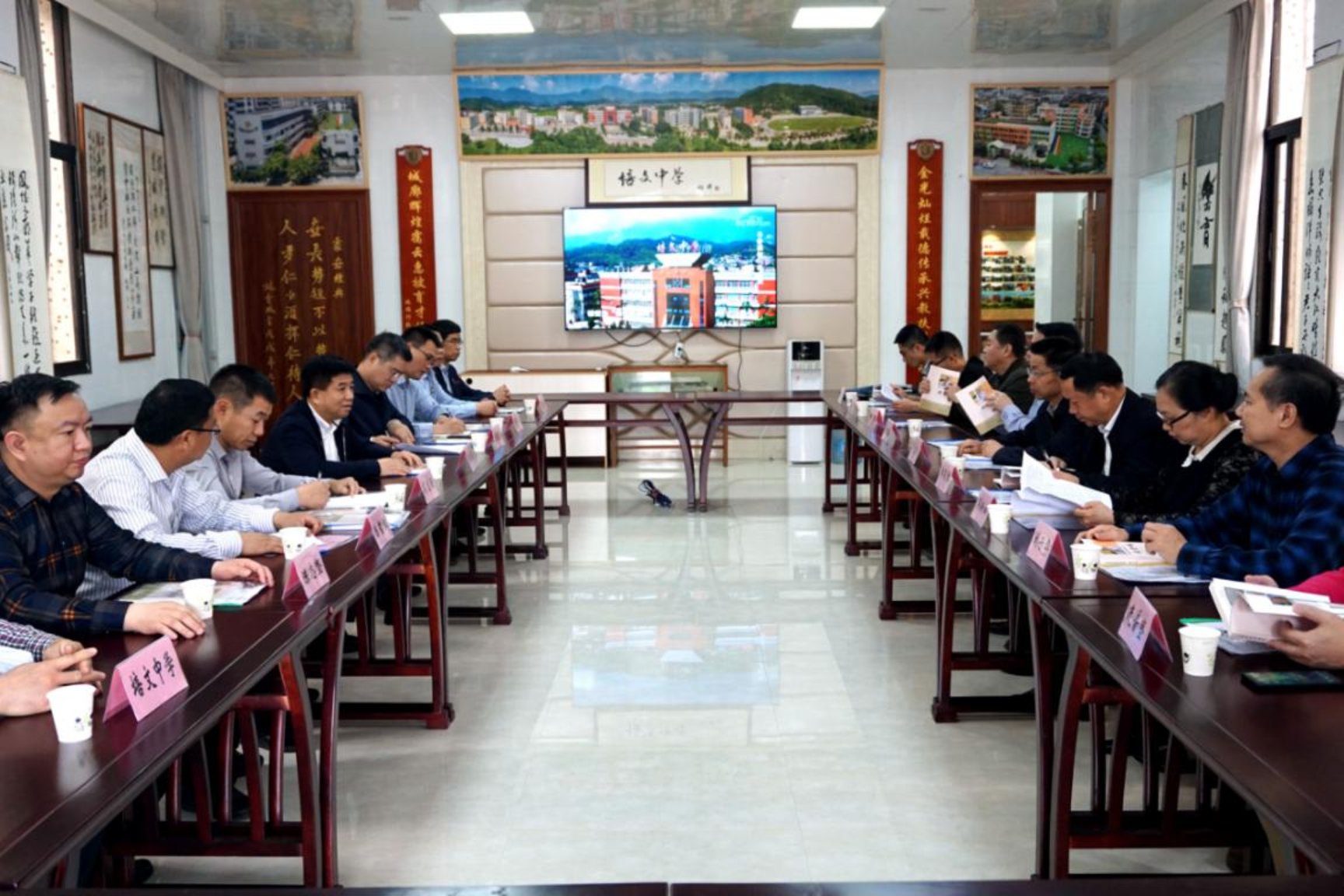 2.調研組在安溪培文中學召開座談會