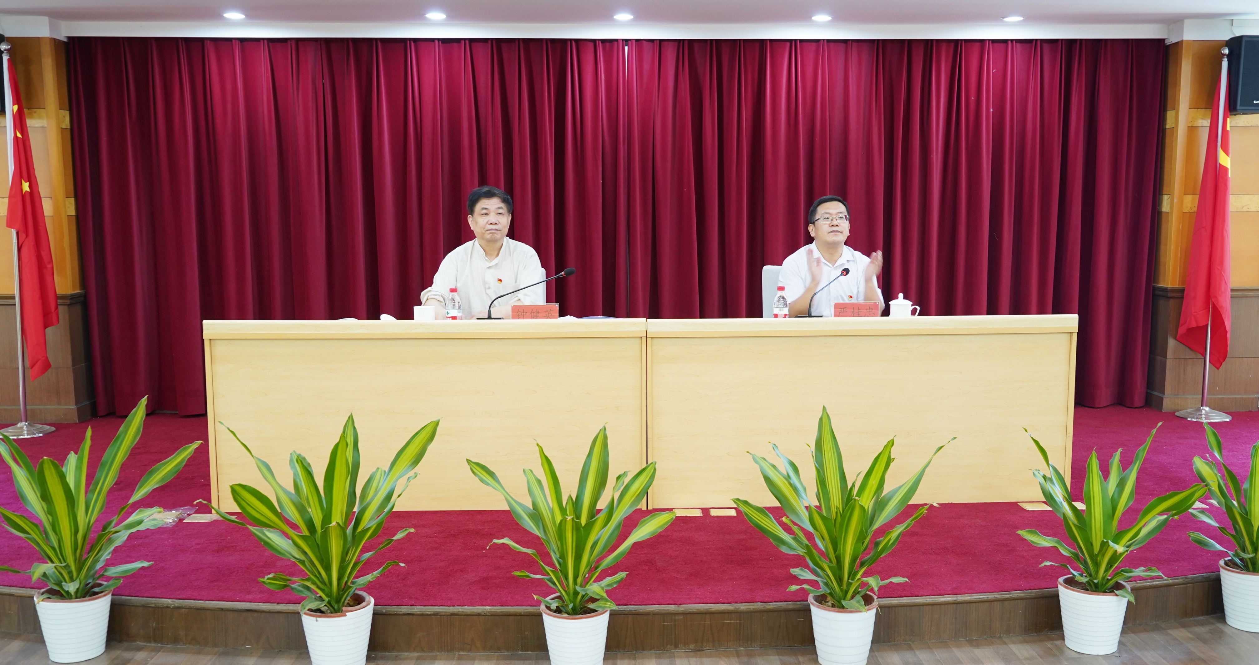 海峽出版發(fā)行集團黨委舉行黨史學習教育輔導報告會